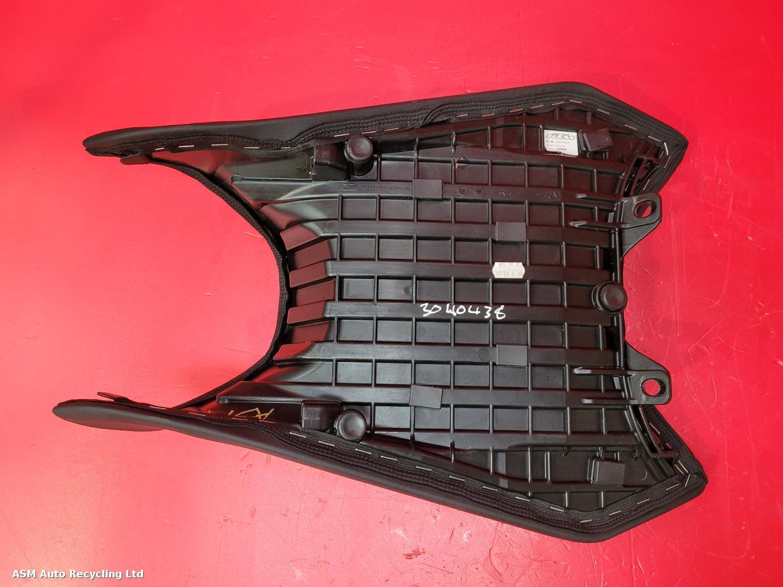 View Auto part Front Seat Ktm 790 Duke 2020
