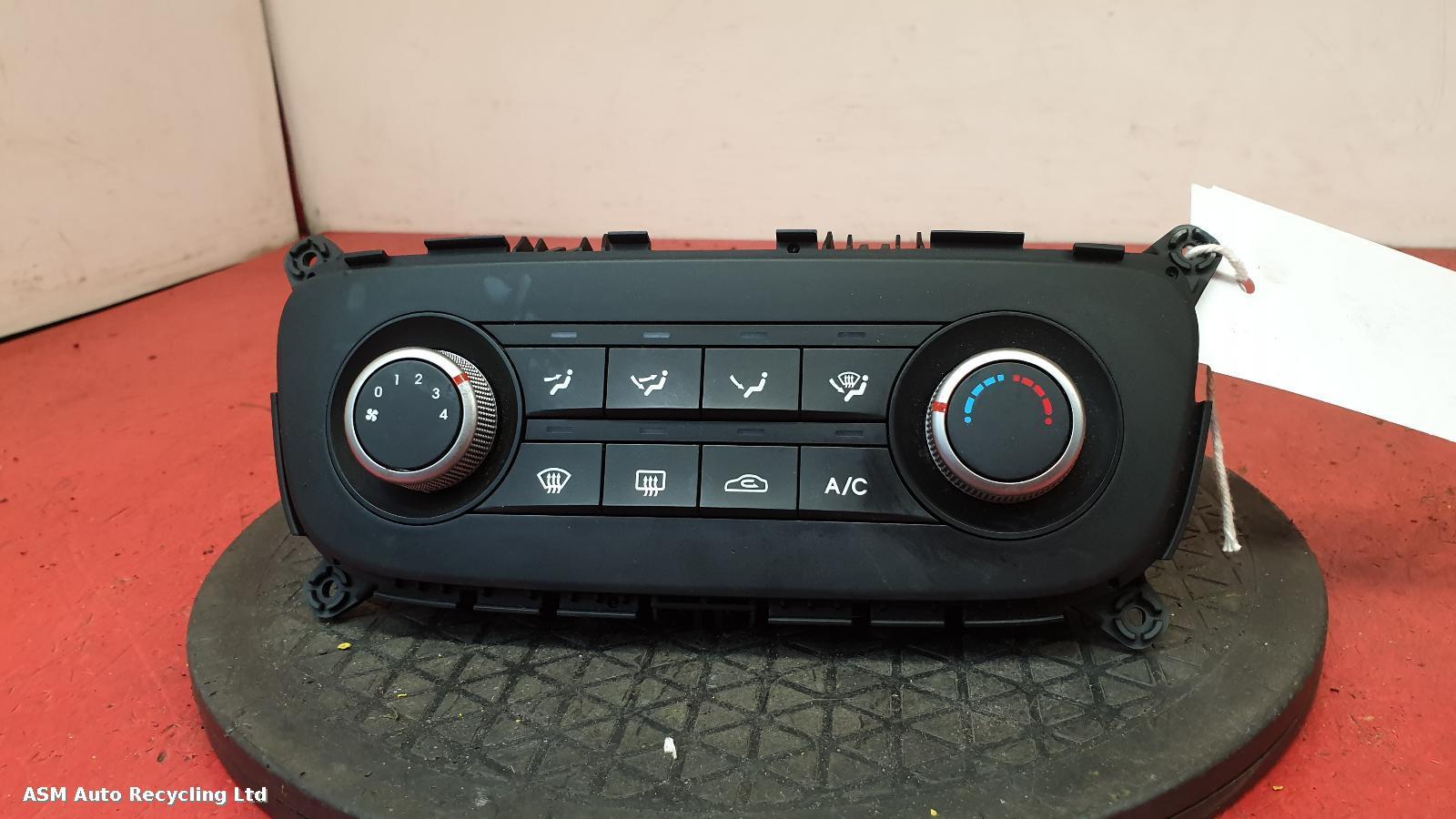 View Auto part Heater/AC Controller Kia Venga 2015