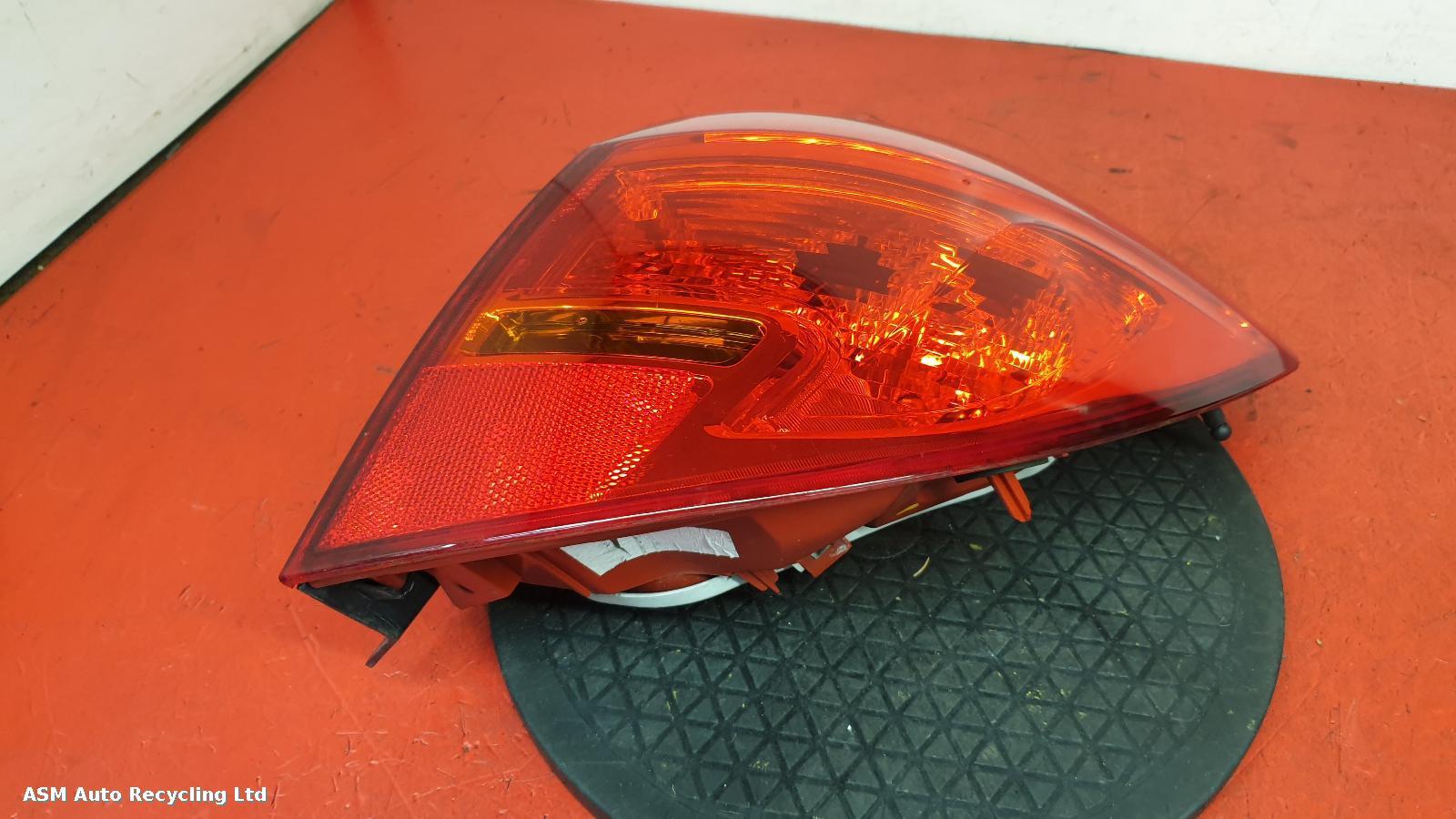View Auto part R Taillight Vauxhall Meriva 2012