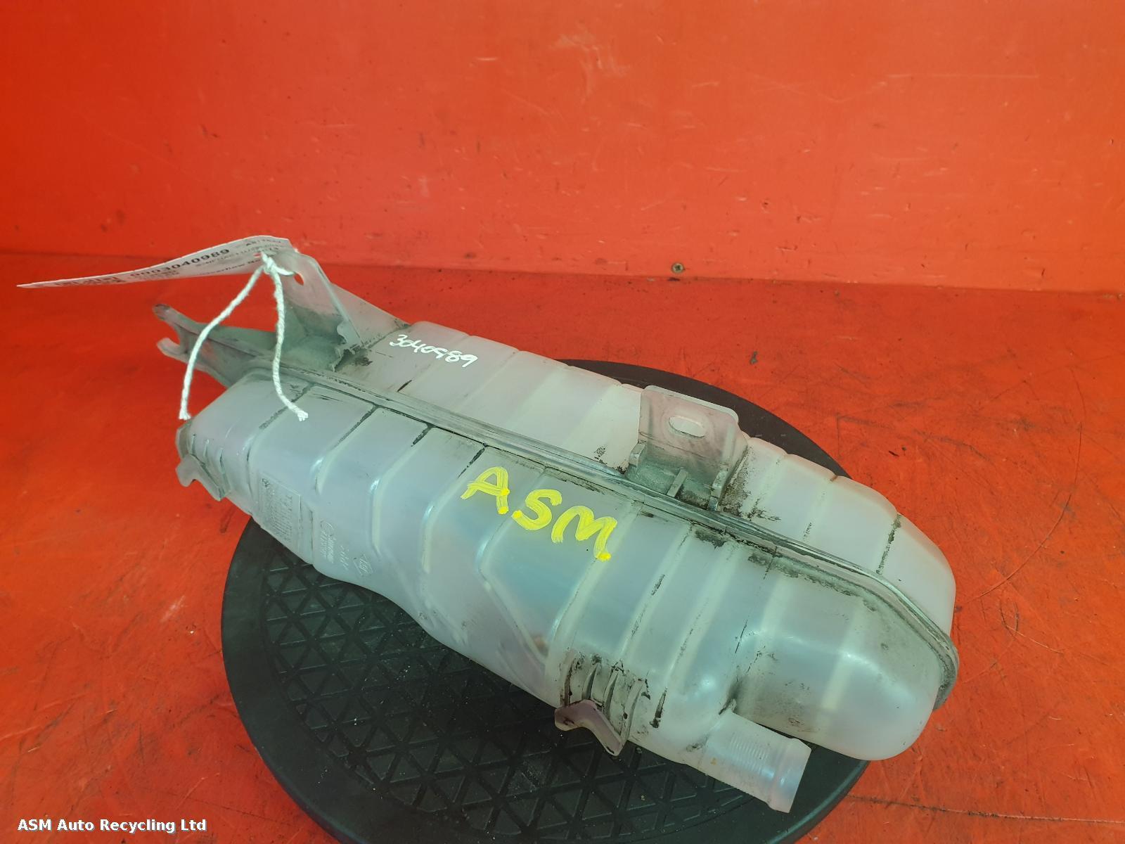 View Auto part Overflow Bottle Nissan Note 2013