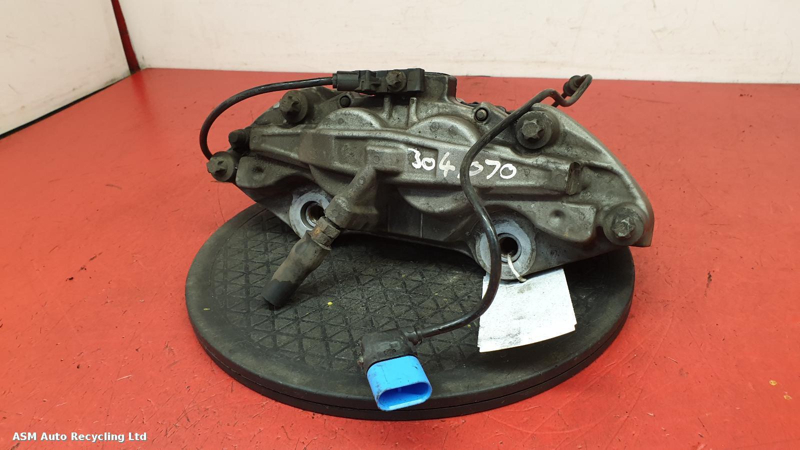 View Auto part Caliper Mercedes C Class 2016