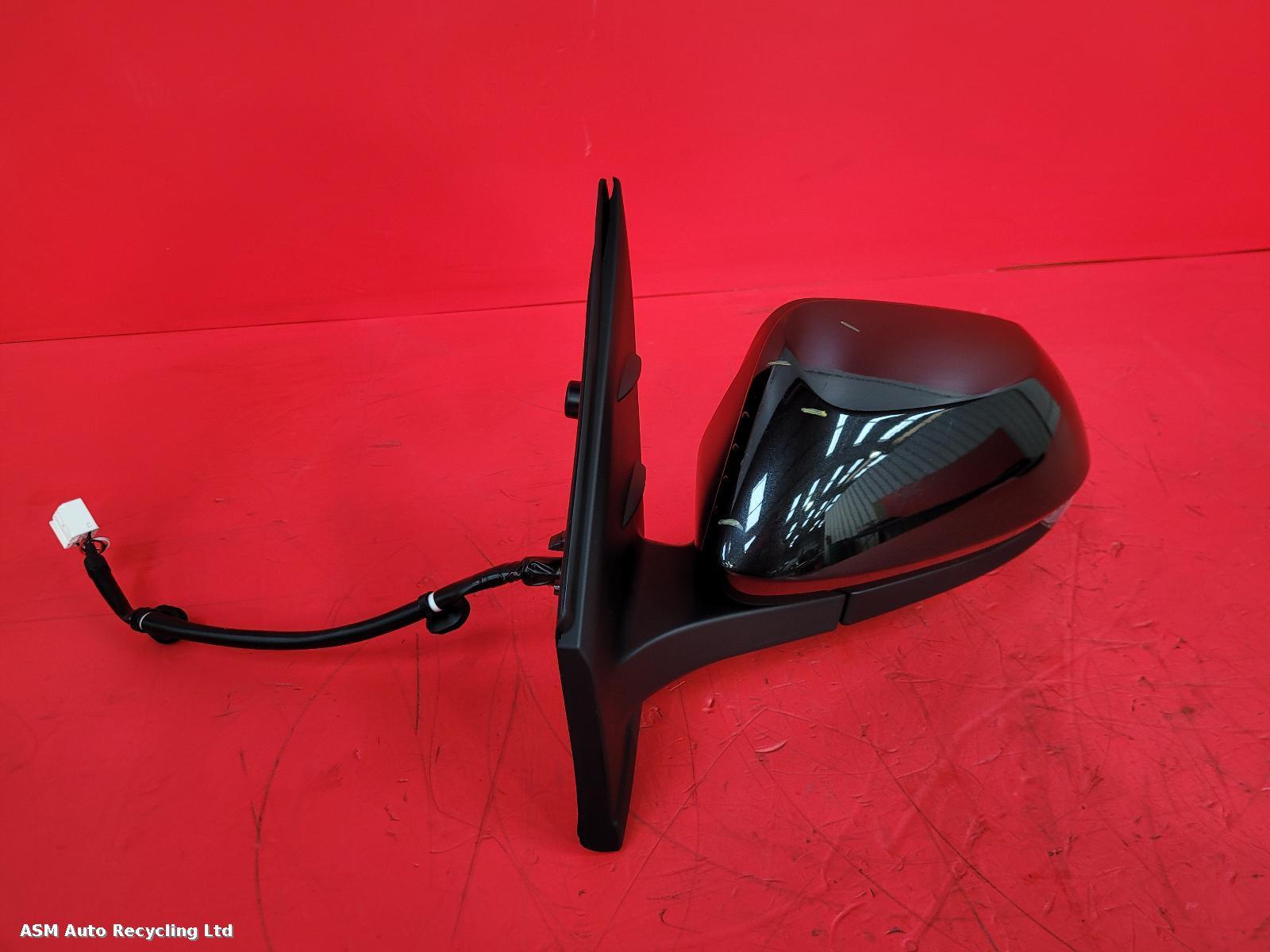 View Auto part L Door Mirror Toyota Yaris 2023
