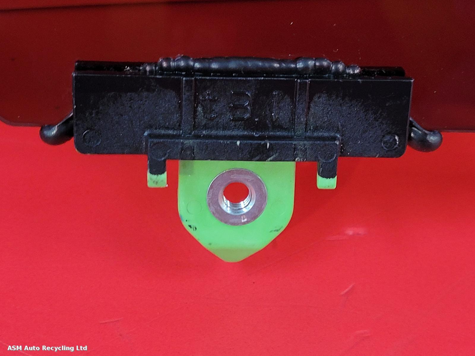 View Auto part LR Door Window Toyota Yaris 2023