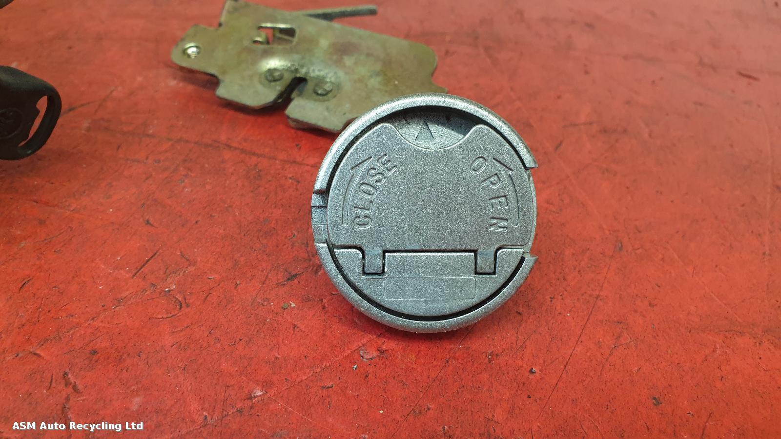 View Auto part Comp.Lock Set + Keys Sym Jet 14 125 2019