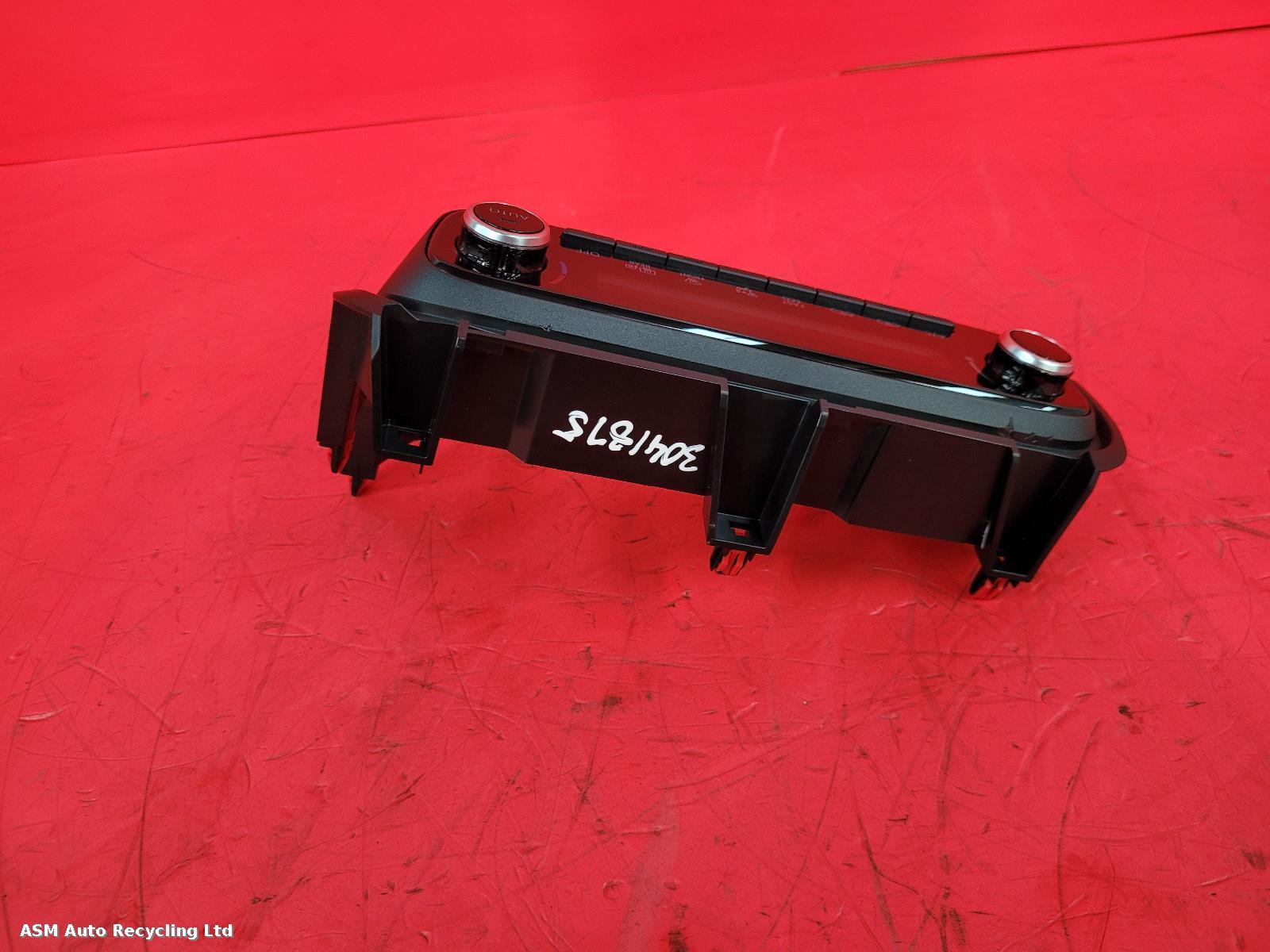 View Auto part Heater/AC Controller Toyota Yaris 2023