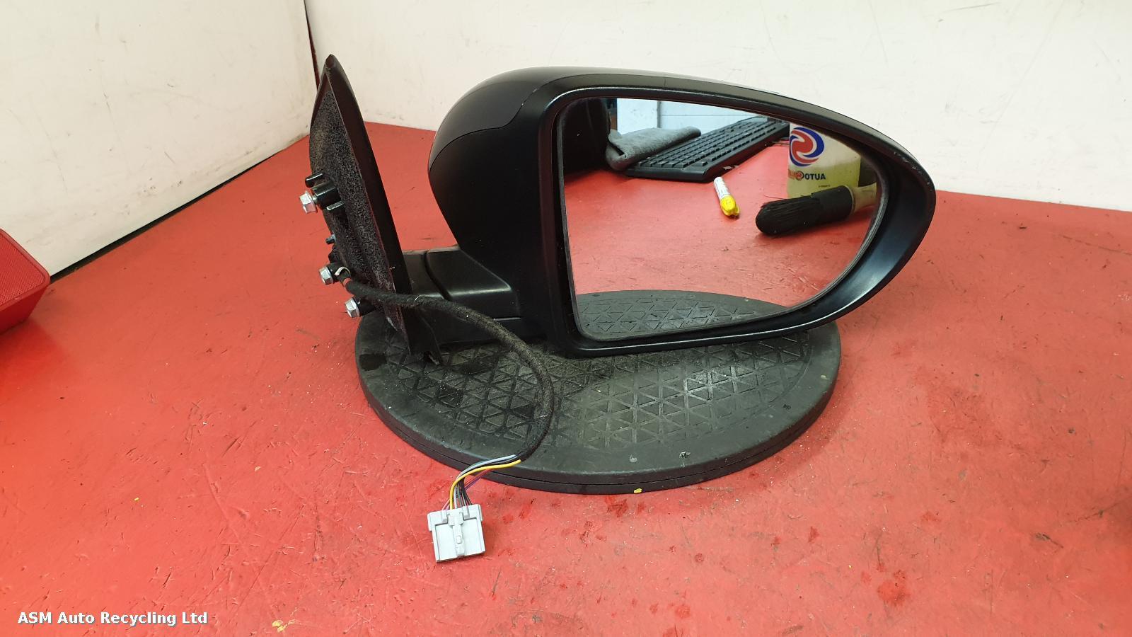 View Auto part R Door Mirror Nissan Qashqai 2010