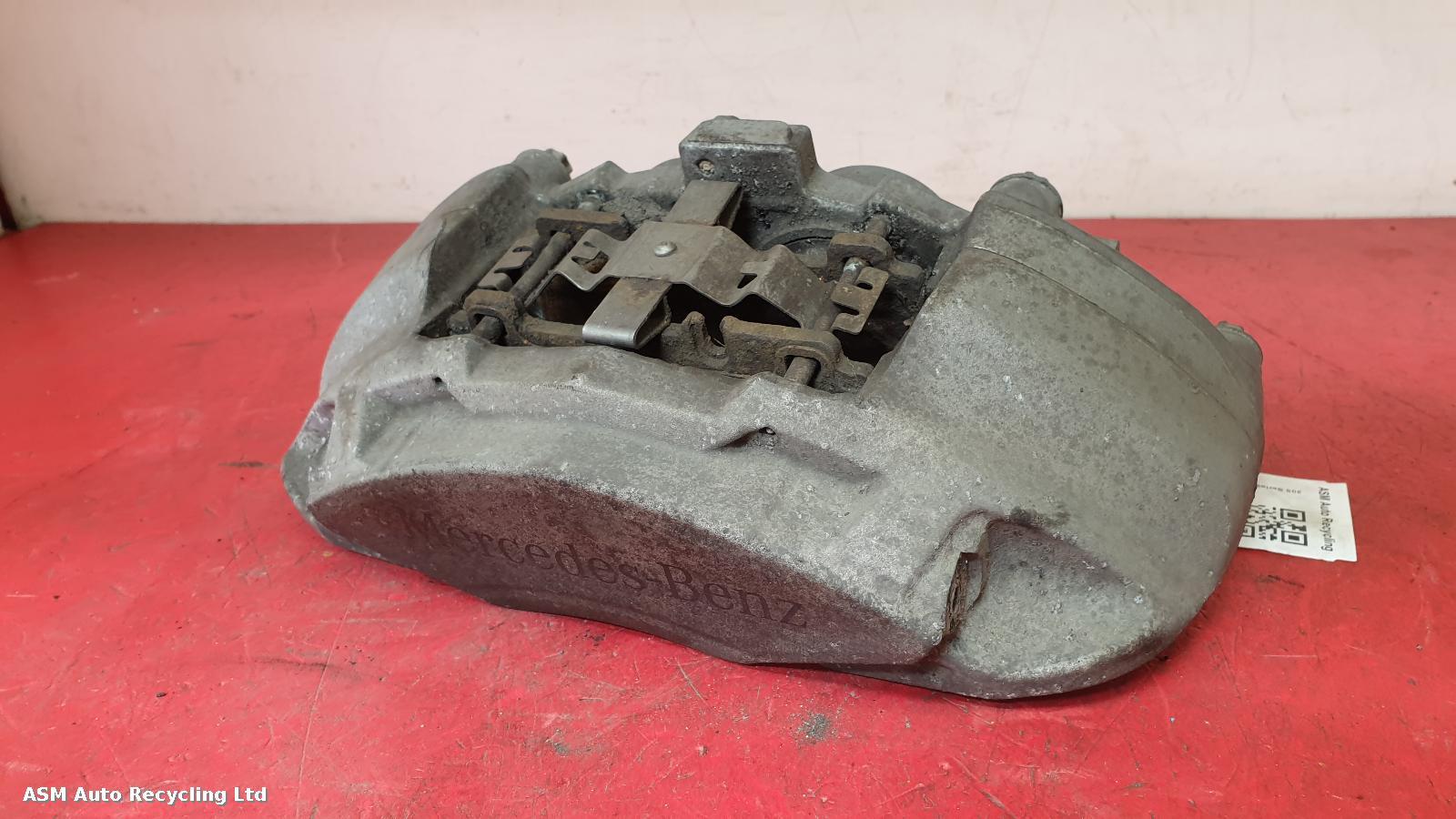 View Auto part Caliper Mercedes C Class 2017