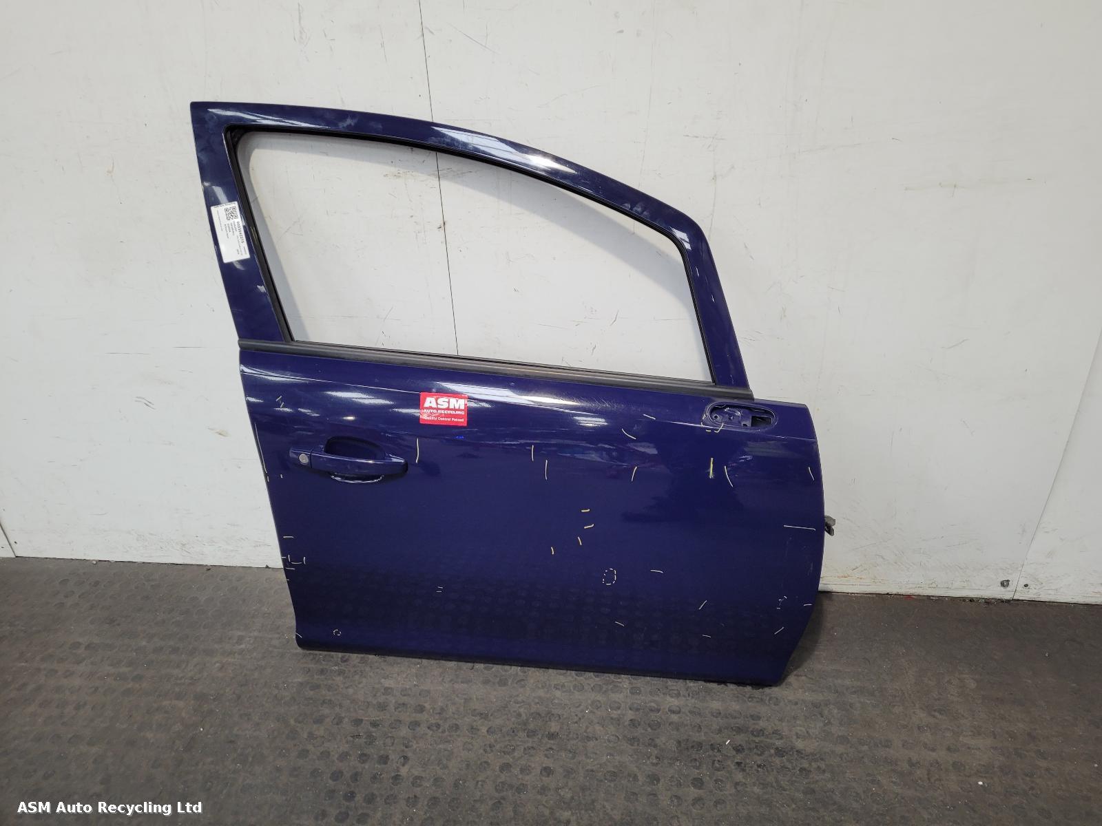 View Auto part R Front Door Vauxhall Corsa 2010