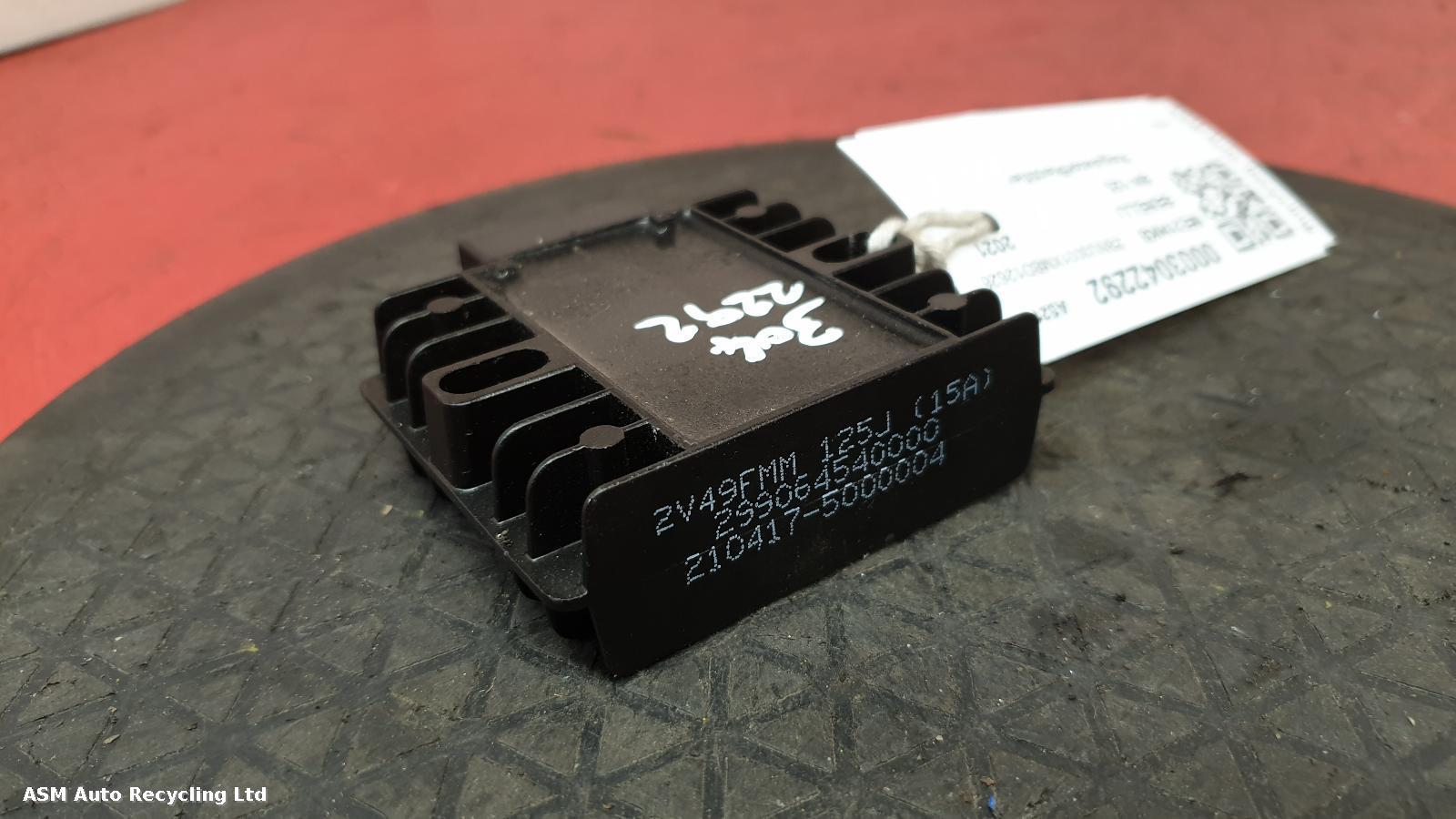 View Auto part Regulator/Rectifier Benelli Bn 125 2021
