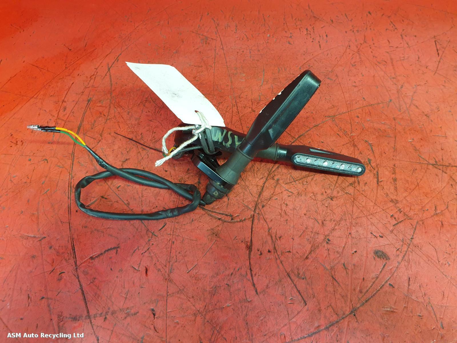 View Auto part R Repeater Lamp Mutt Mushman 125 2023