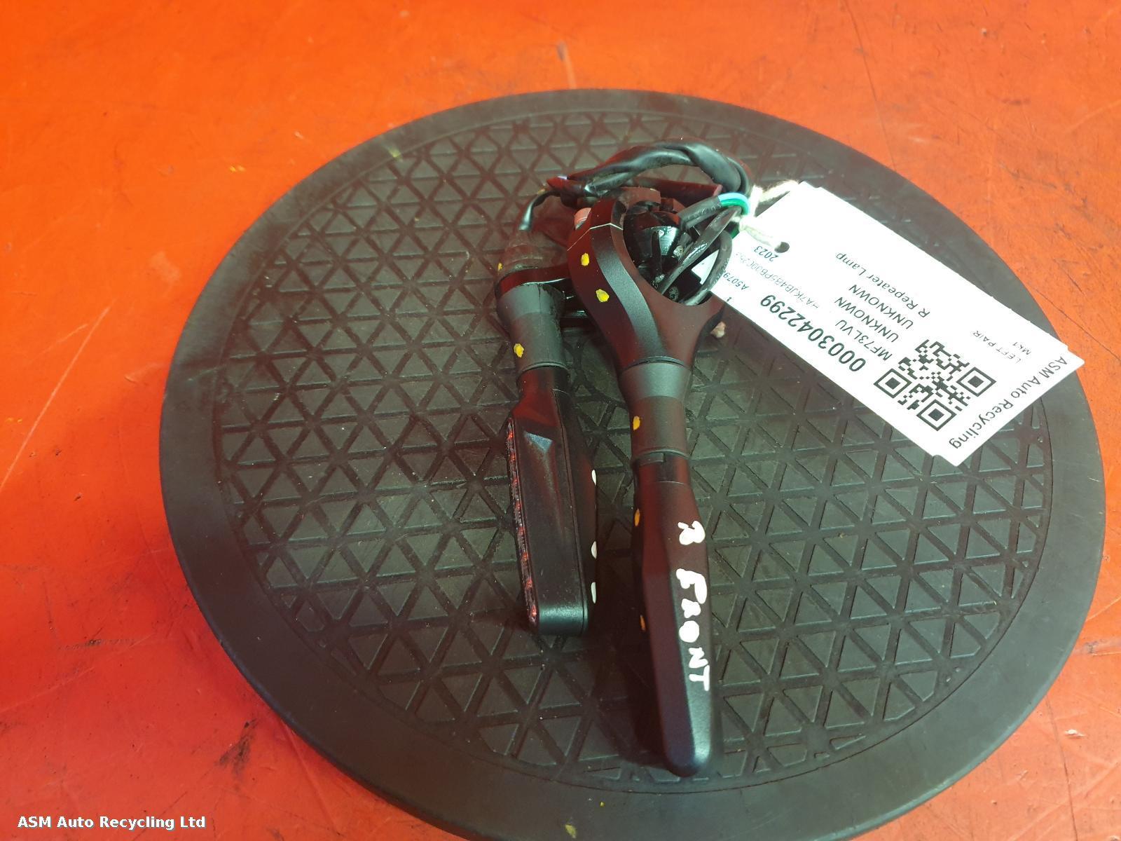 View Auto part L Repeater Lamp Mutt Mushman 125 2023