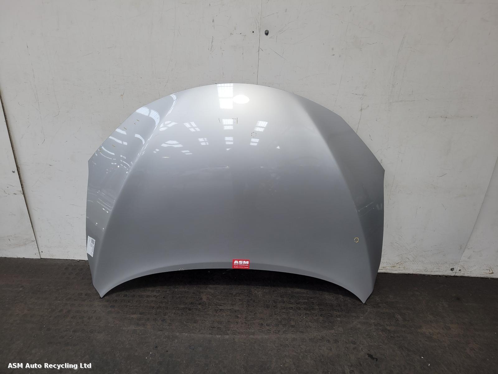 View Auto part Bonnet Nissan Pulsar 2016