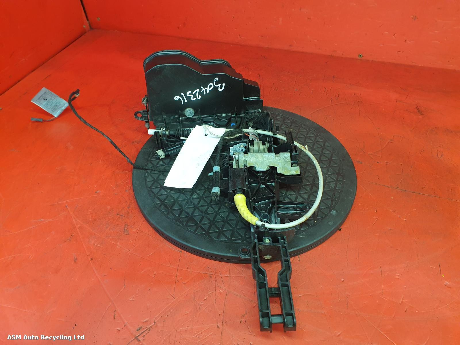 View Auto part Door Lock Assembly Bmw 1 Series 2007
