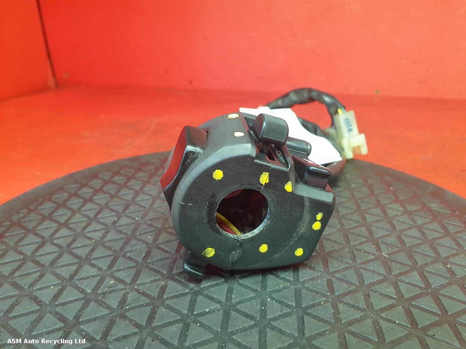 View Auto part LH Switch Gear Yamaha Mt 125 2014