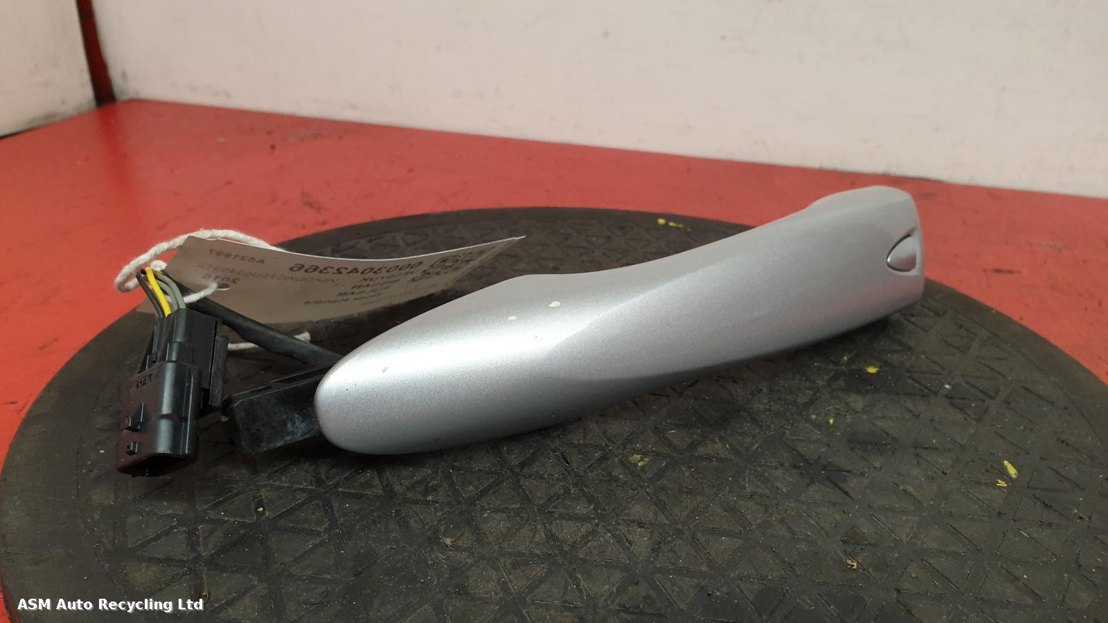 View Auto part Door Handle Nissan Pulsar 2016