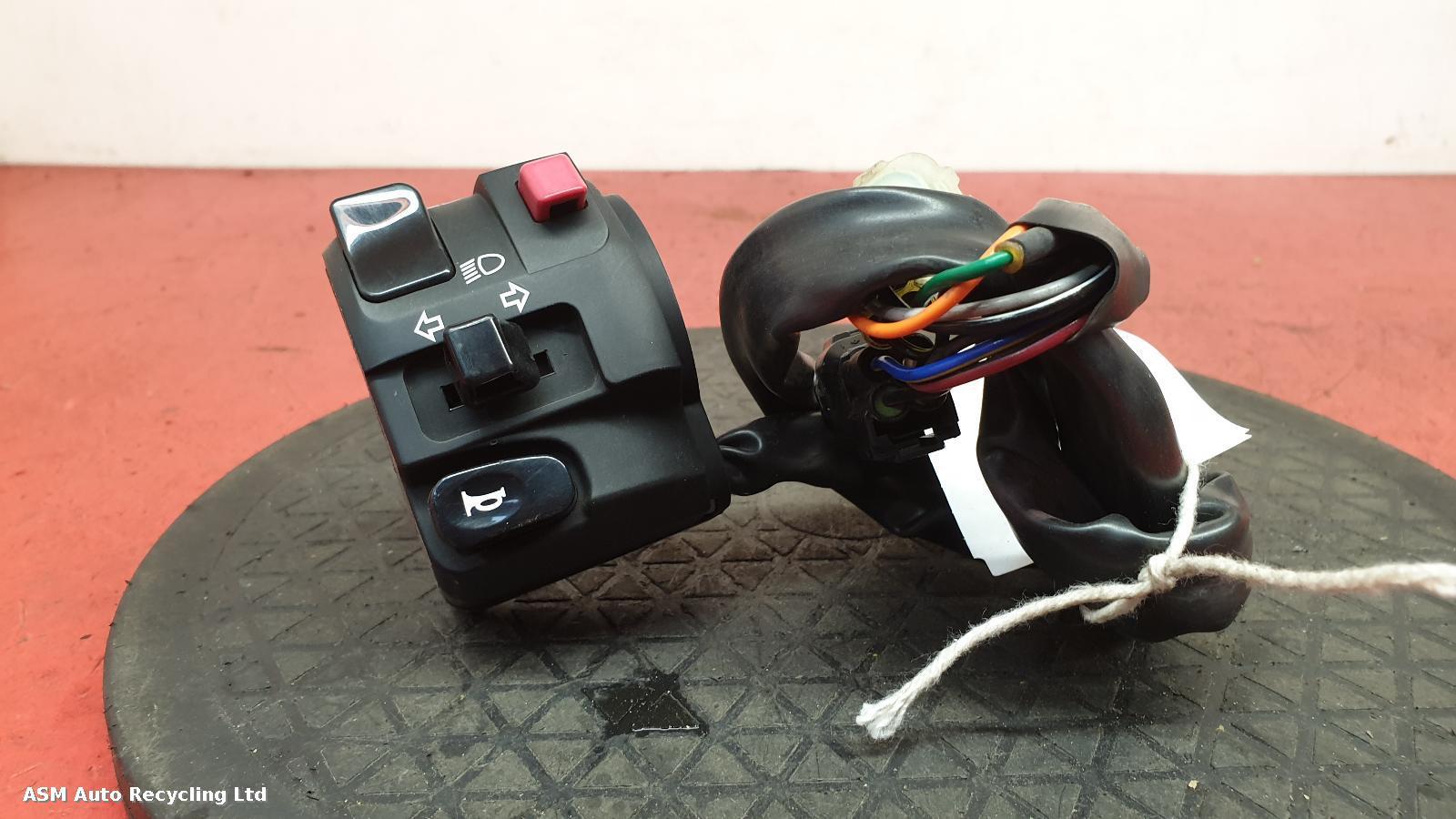 View Auto part LH Switch Gear Kawasaki Zr 900 2019