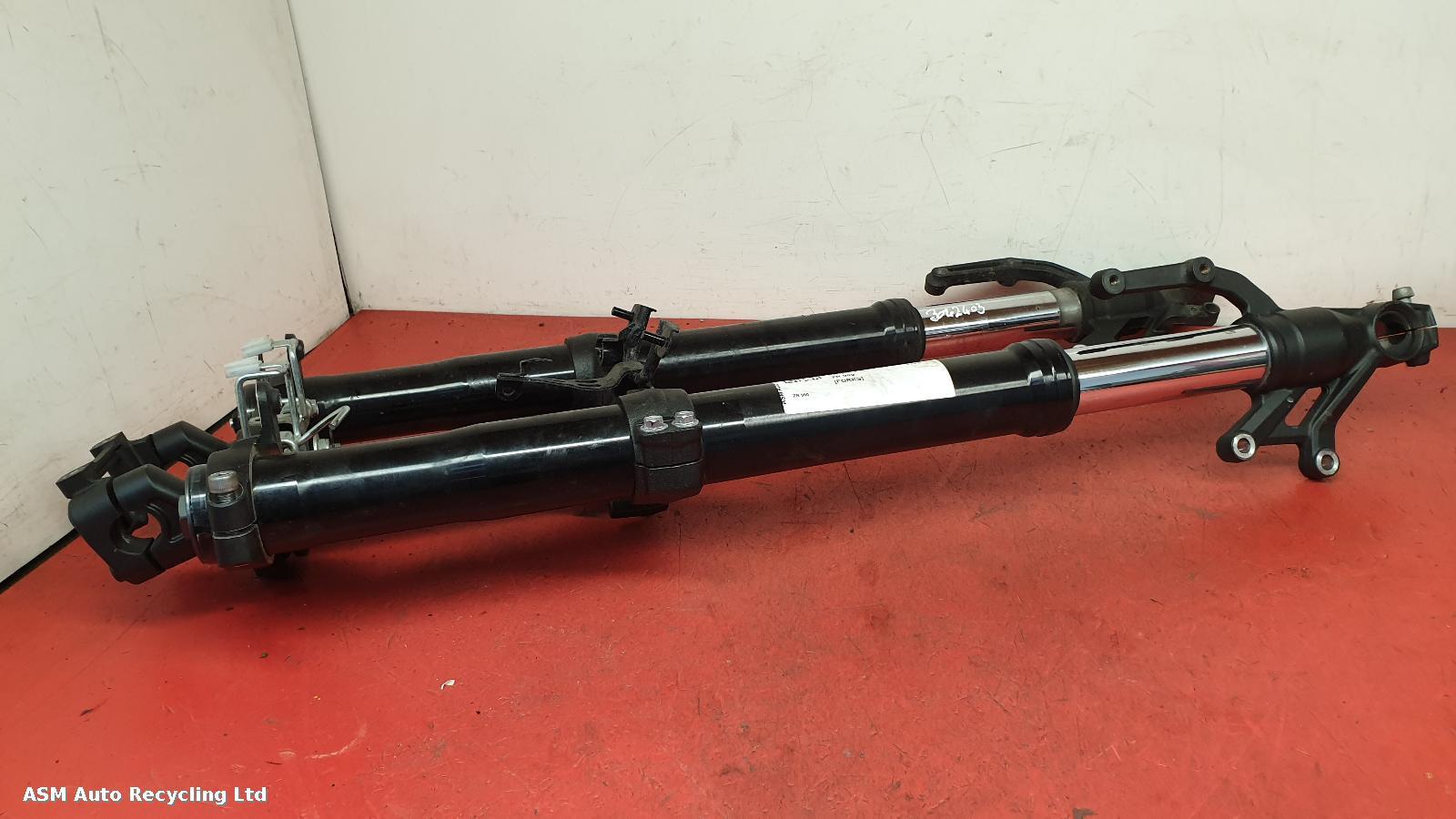 View Auto part FORKS Kawasaki Zr 900 2019