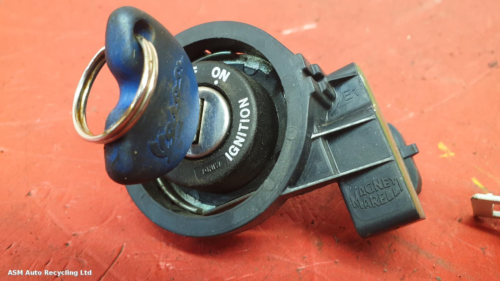 View Auto part Comp.Lock Set + Keys Piaggio Gts 125 Super 2016