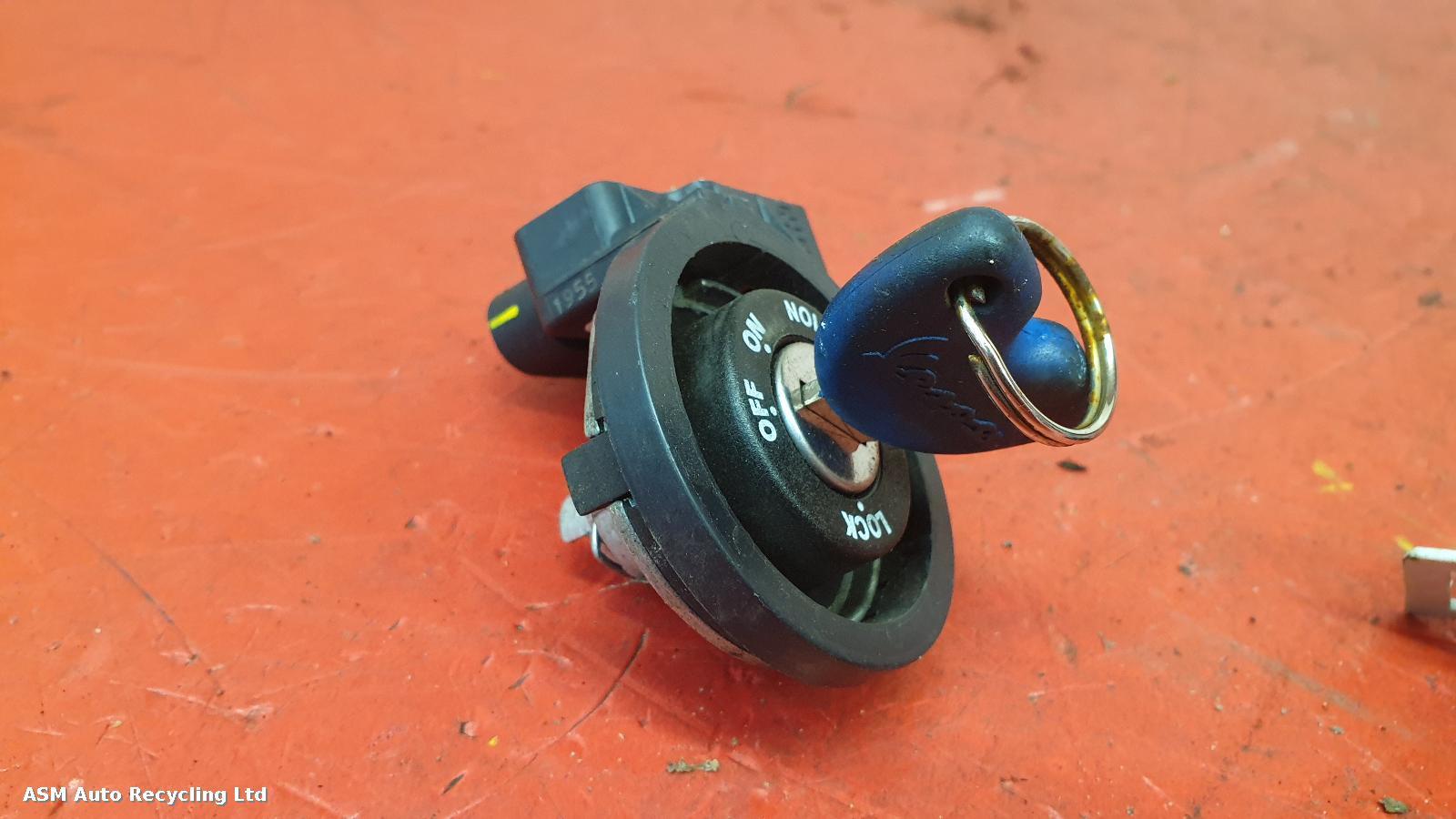 View Auto part Comp.Lock Set + Keys Piaggio Gts 125 Super 2016