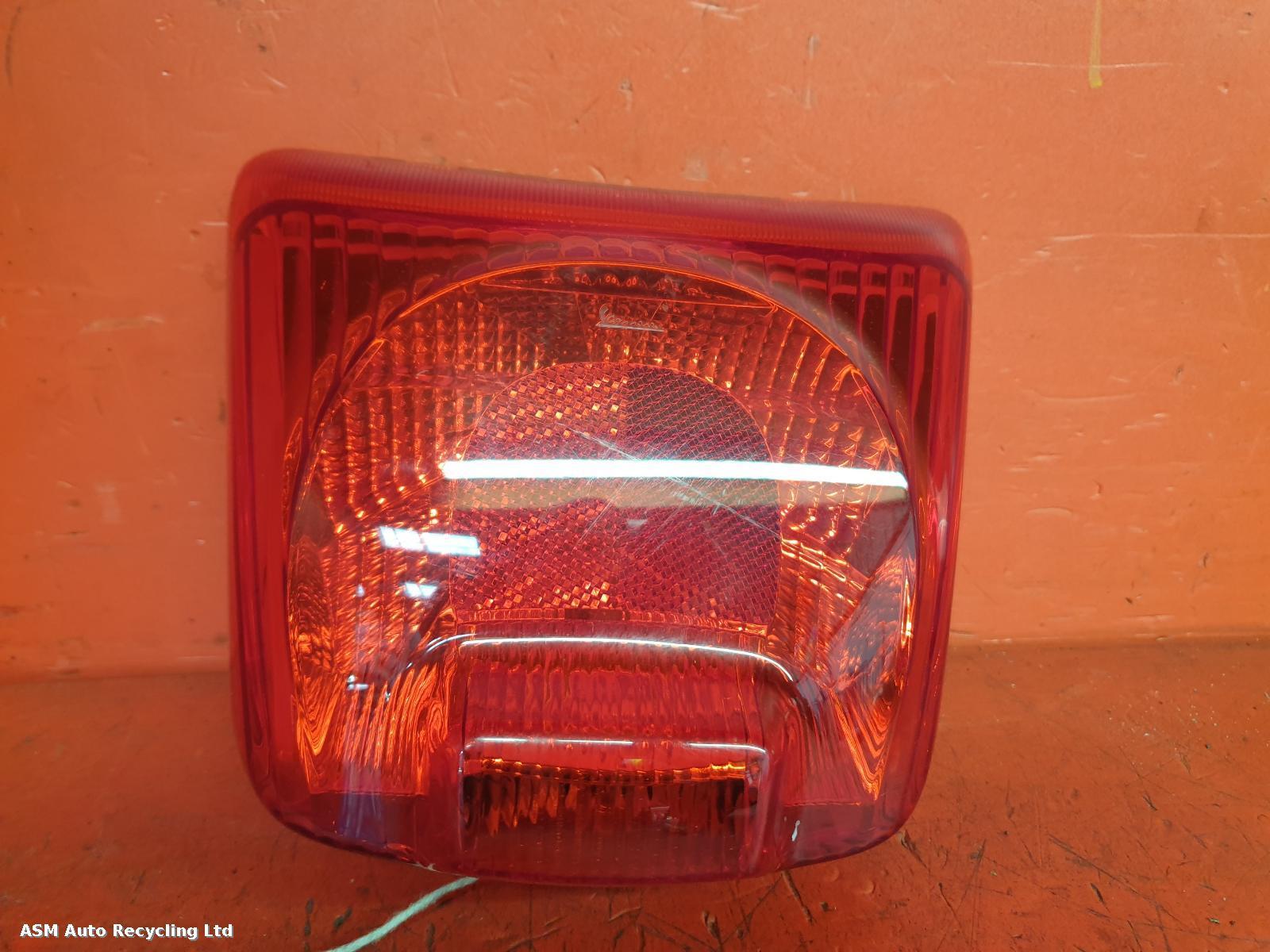 View Auto part Taillight Piaggio Gts 125 Super 2016