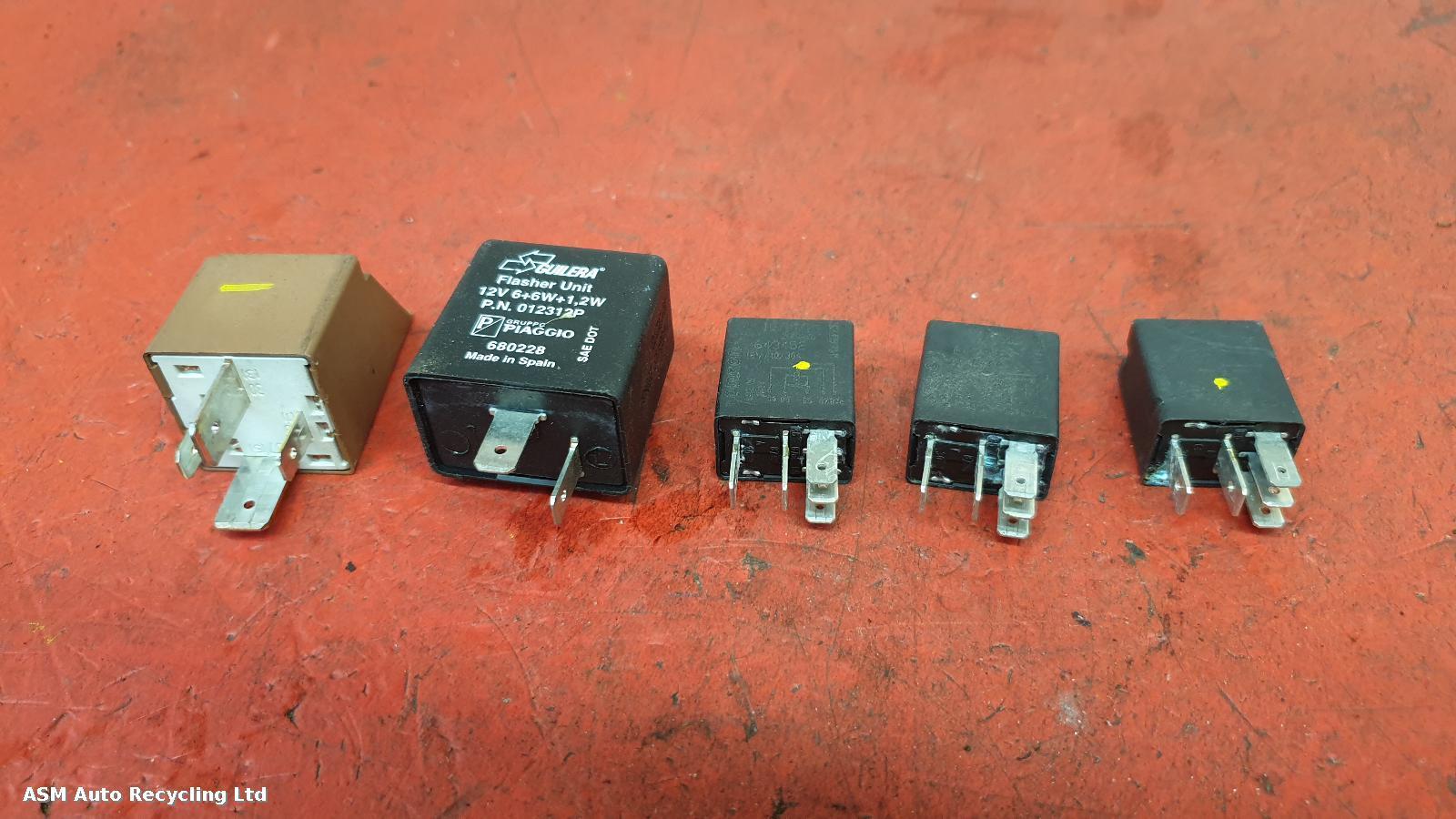 View Auto part Misc. Relay Piaggio Gts 125 Super 2016