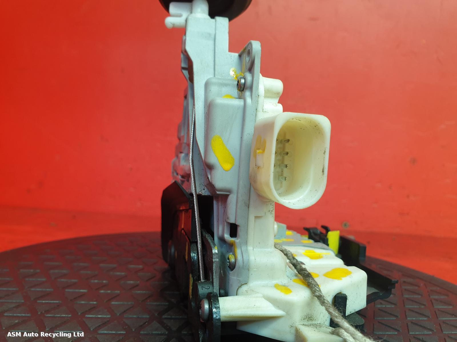 View Auto part Door Lock Assembly Audi A3 2011