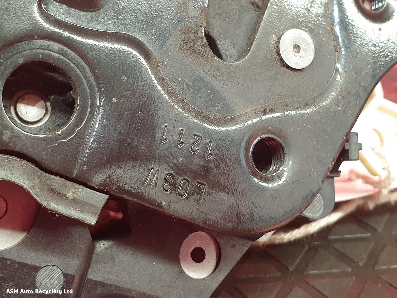 View Auto part Door Lock Assembly Audi A3 2011
