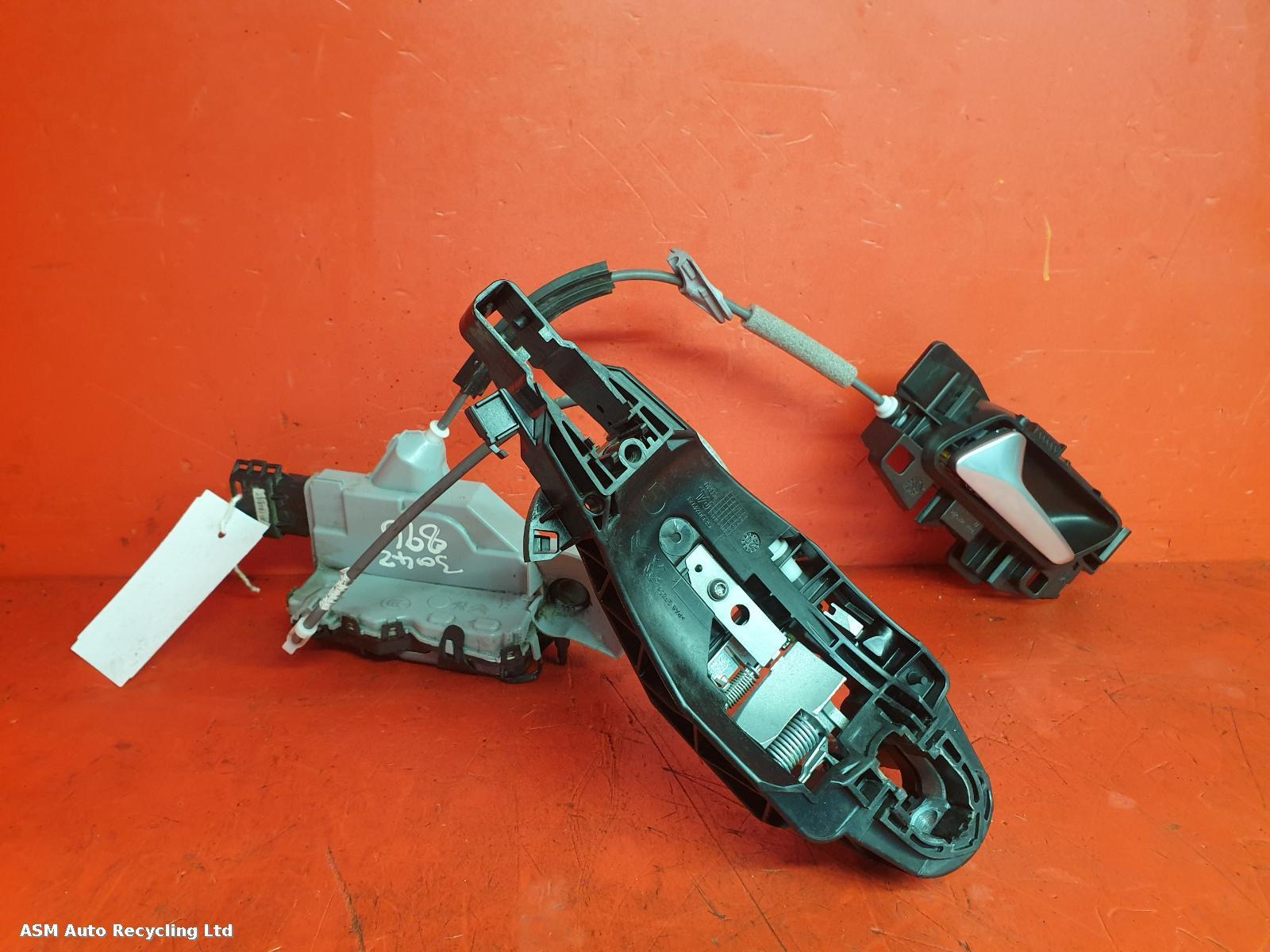 View Auto part Door Lock Assembly Peugeot 208 2021