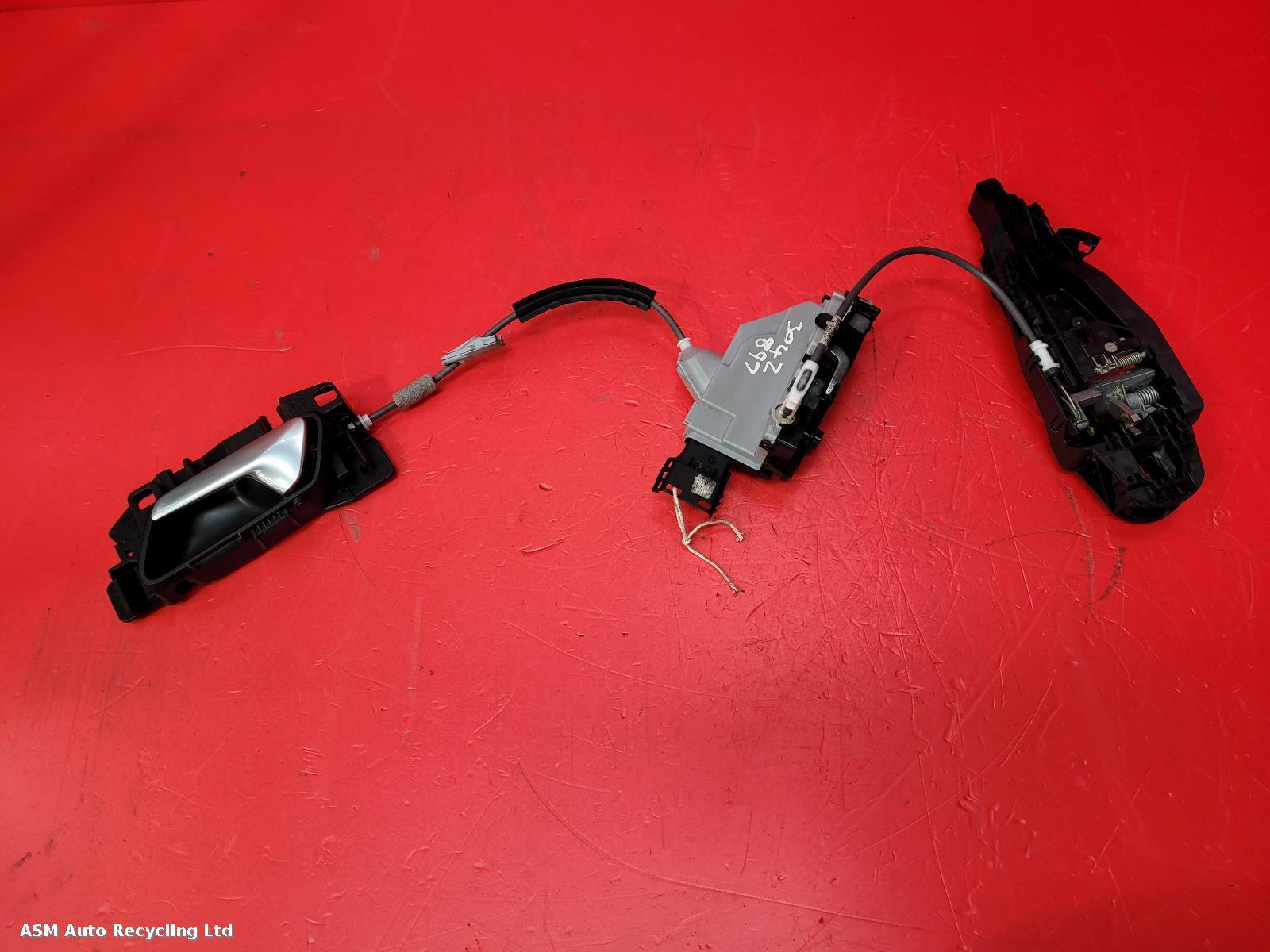 View Auto part Door Lock Assembly Peugeot 208 2021