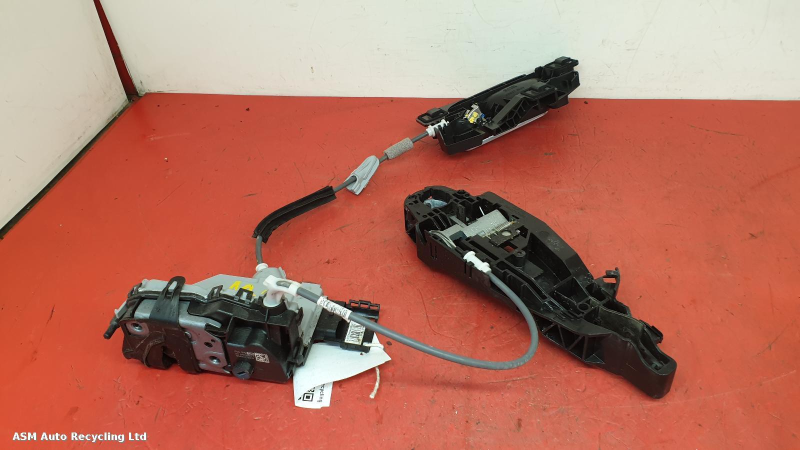 View Auto part Door Lock Assembly Peugeot 208 2021