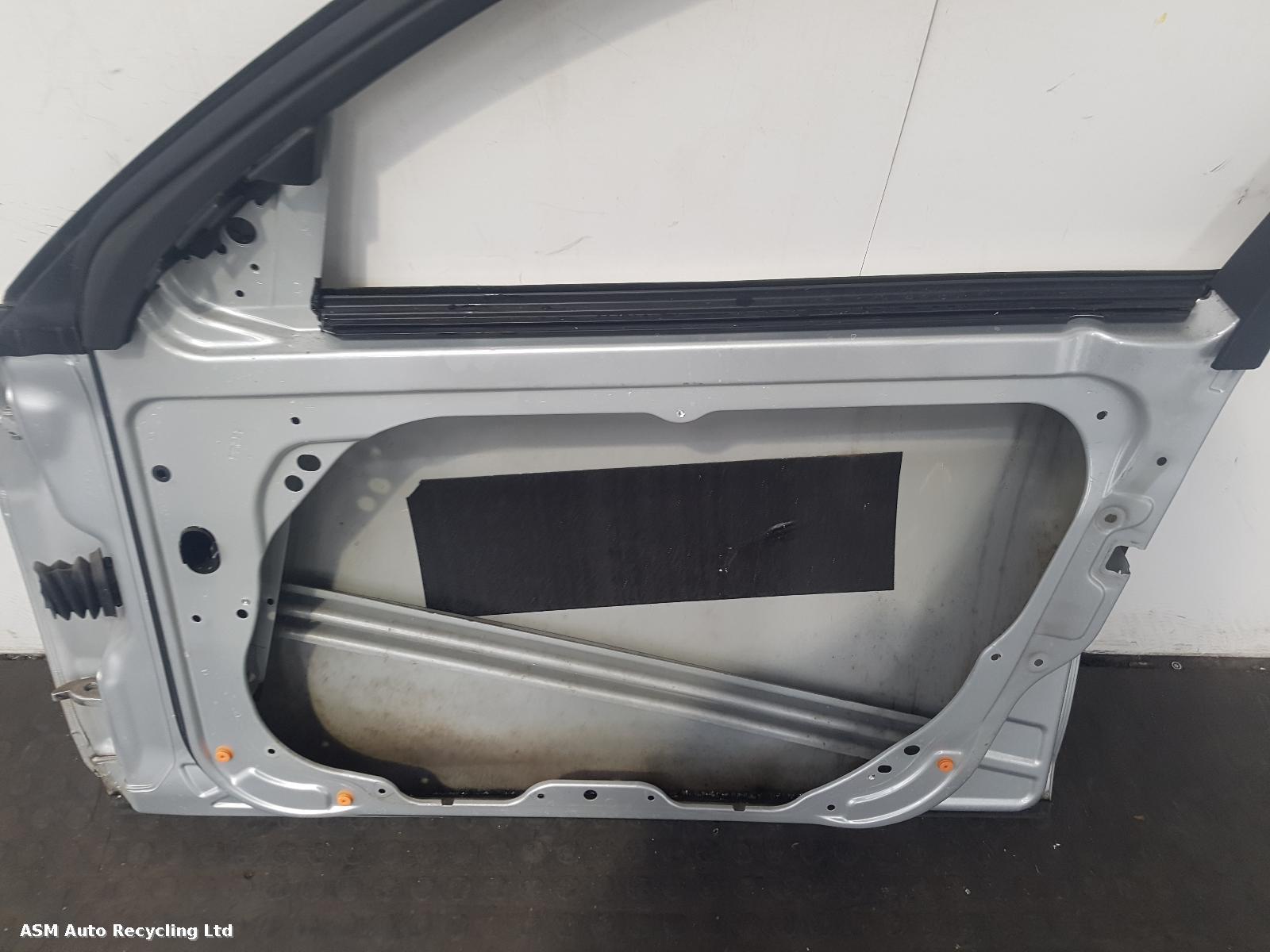 View Auto part R Front Door Mercedes C Class 2009