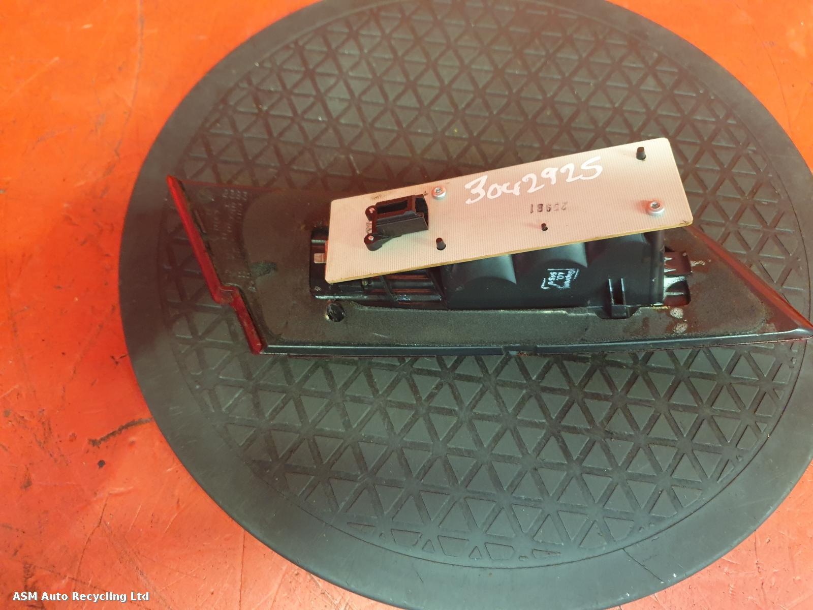 View Auto part R Taillight Jaguar Xf 2009