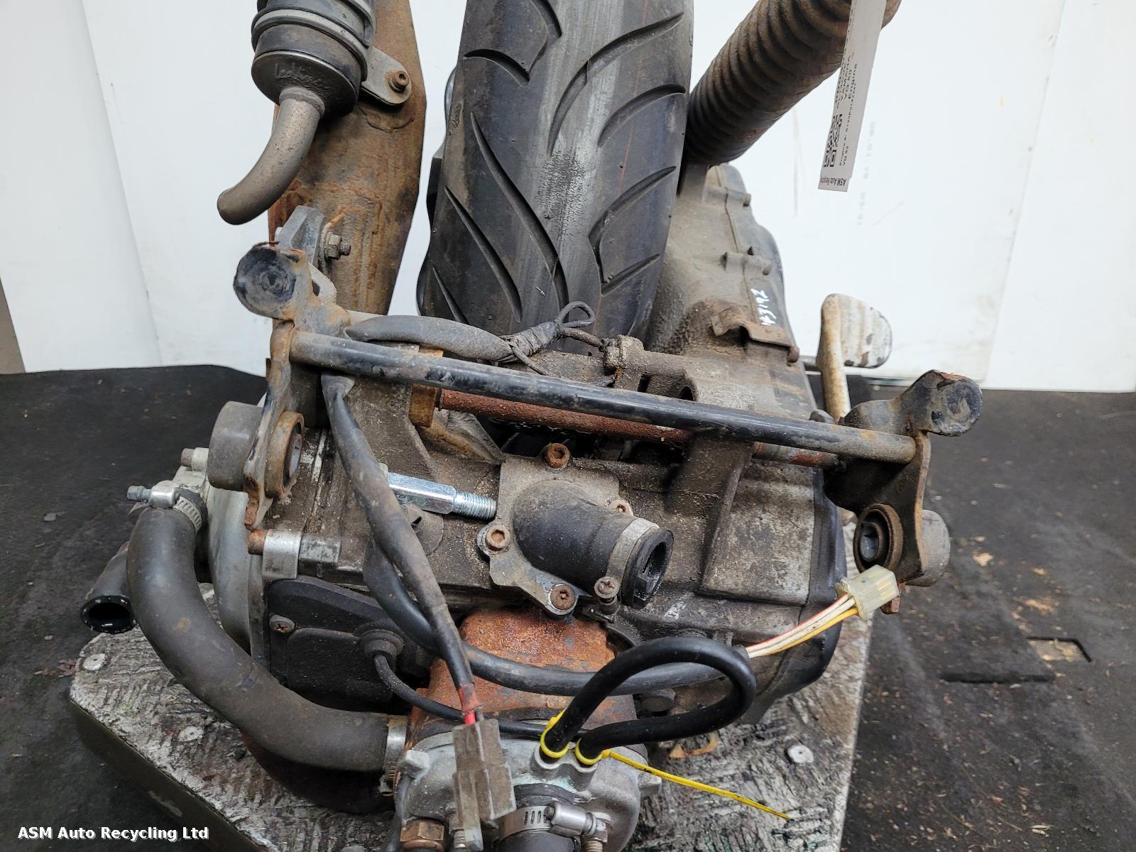 View Auto part Engine Yamaha Yq 50 2013
