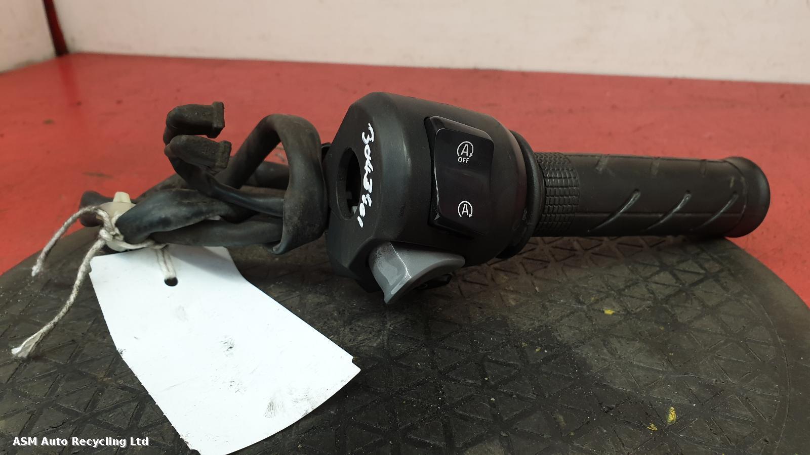 View Auto part RH Switch Gear Honda Nss 2021