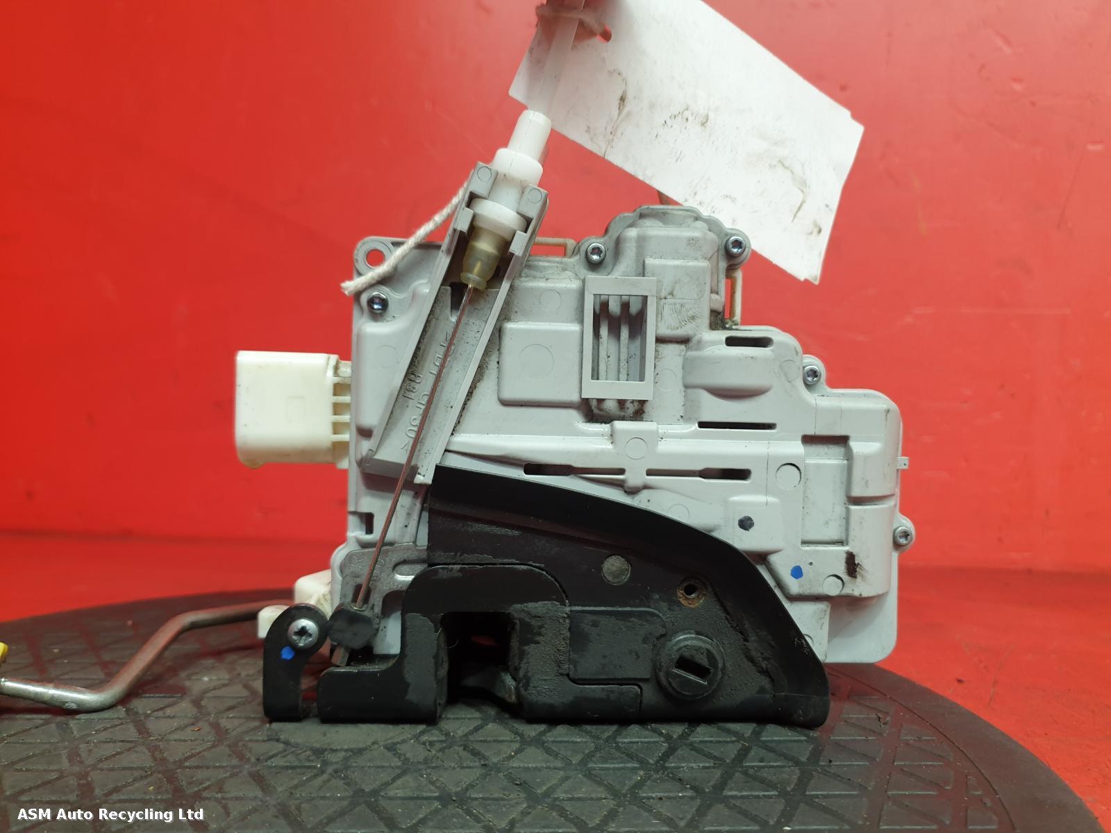 View Auto part Door Lock Assembly Audi A3 2012