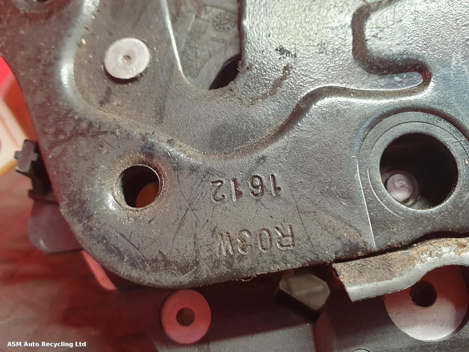 View Auto part Door Lock Assembly Audi A3 2012