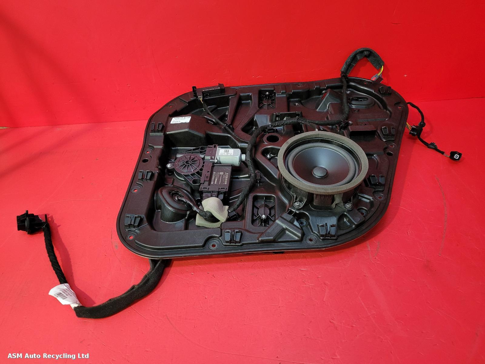 View Auto part RR Window Regulator Volvo Xc90 2022