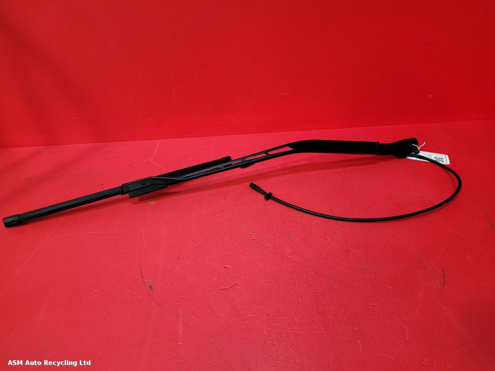 View Auto part Wiper Arm Volvo Xc90 2022