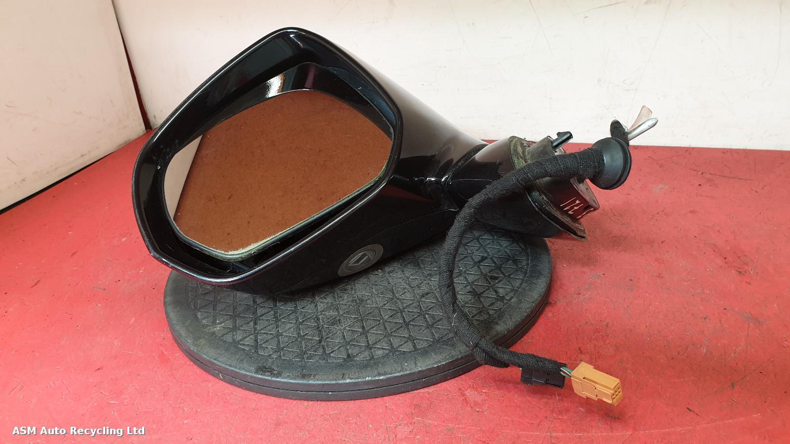 View Auto part L Door Mirror Citroen C3 Picasso 2010