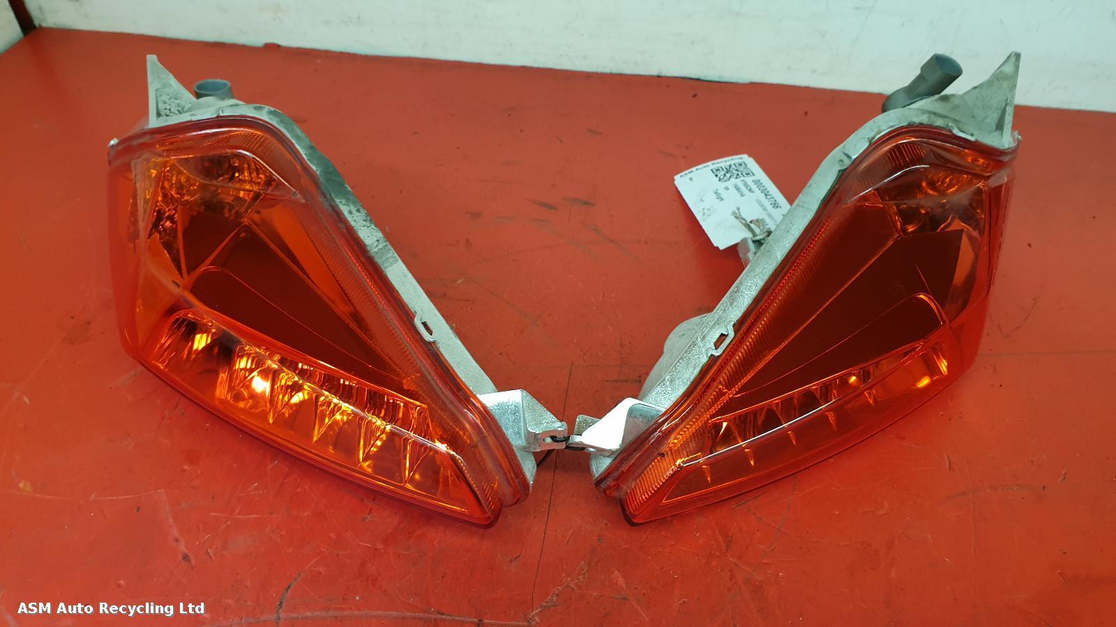 View Auto part Taillight Yamaha Yp 2015