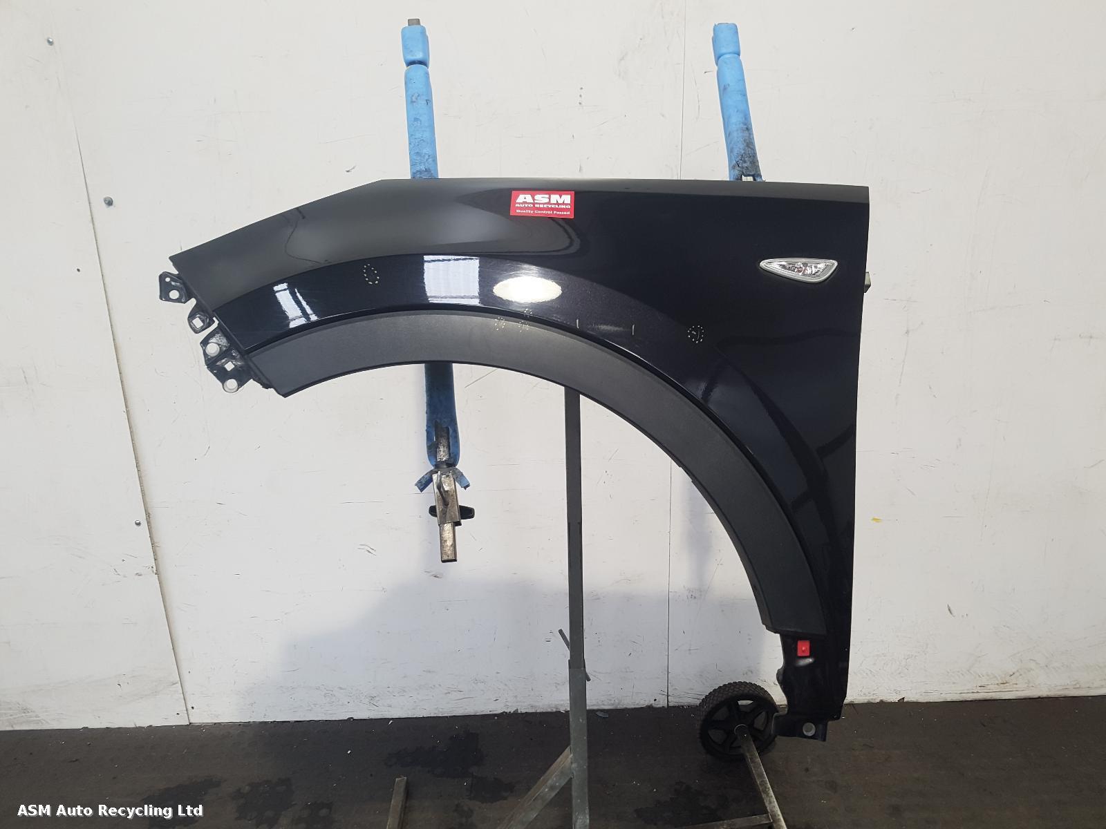 View Auto part L Wing Kia Sportage 2012