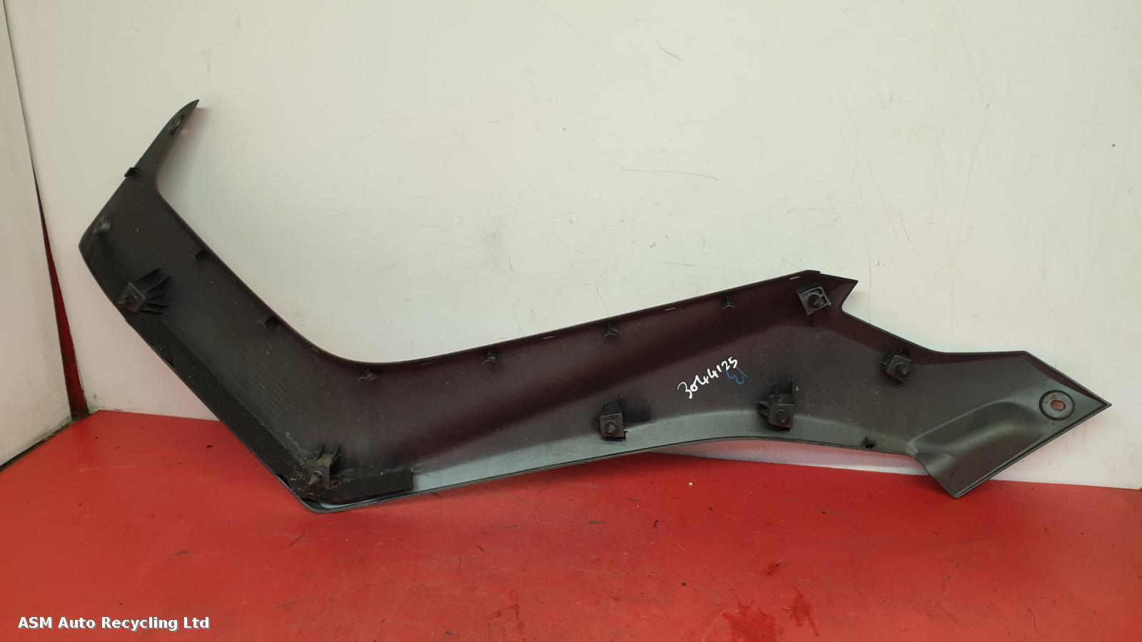 View Auto part RH Middle Fairing Yamaha Nmax 125 2018