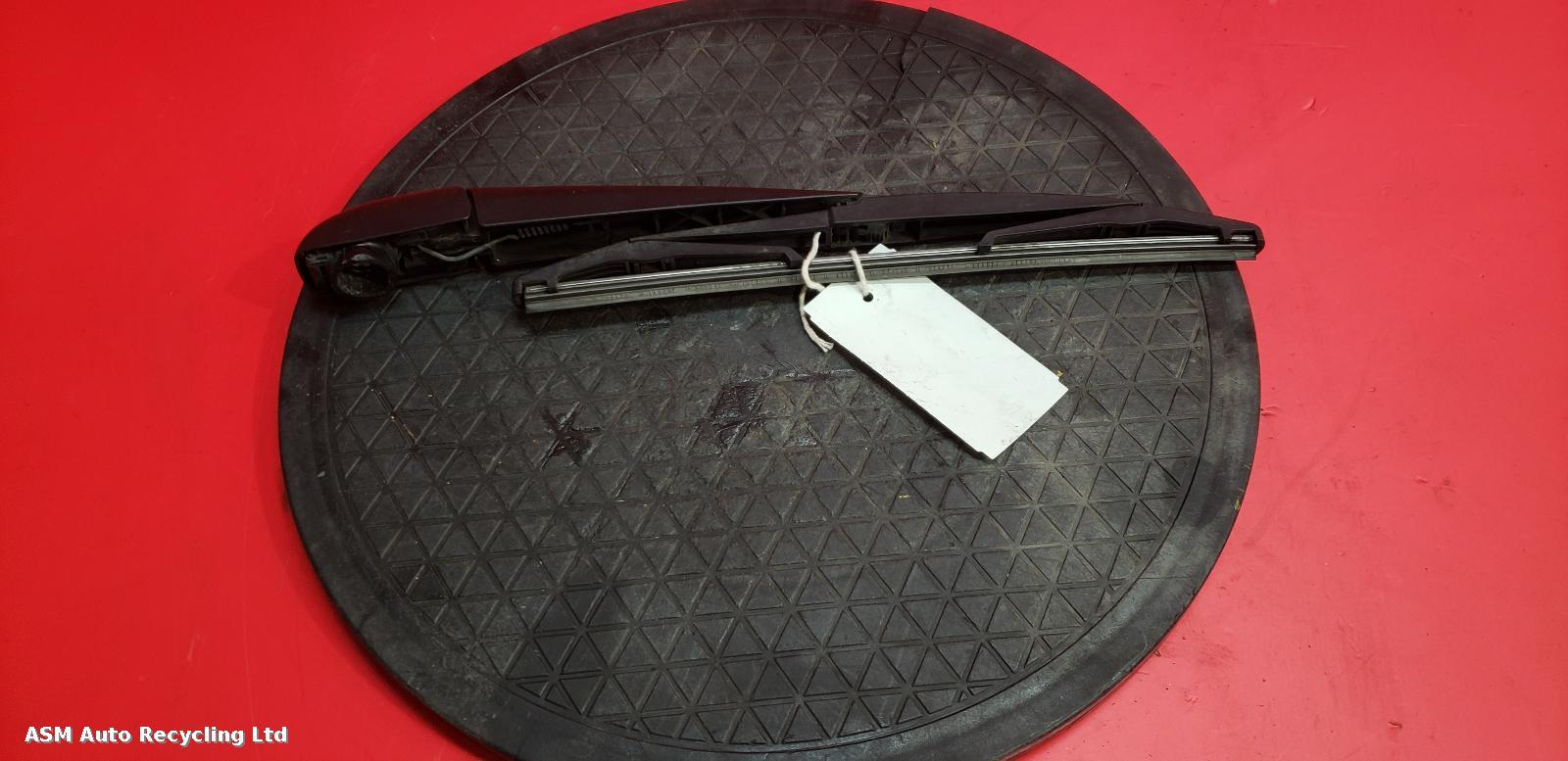 View Auto part Wiper Arm Peugeot 108 2016
