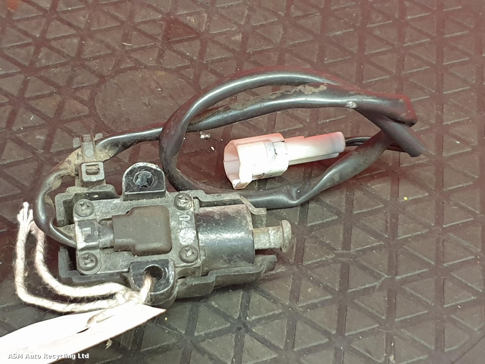 View Auto part Side Stand Switch Piaggio Vespa Gts 125 2021