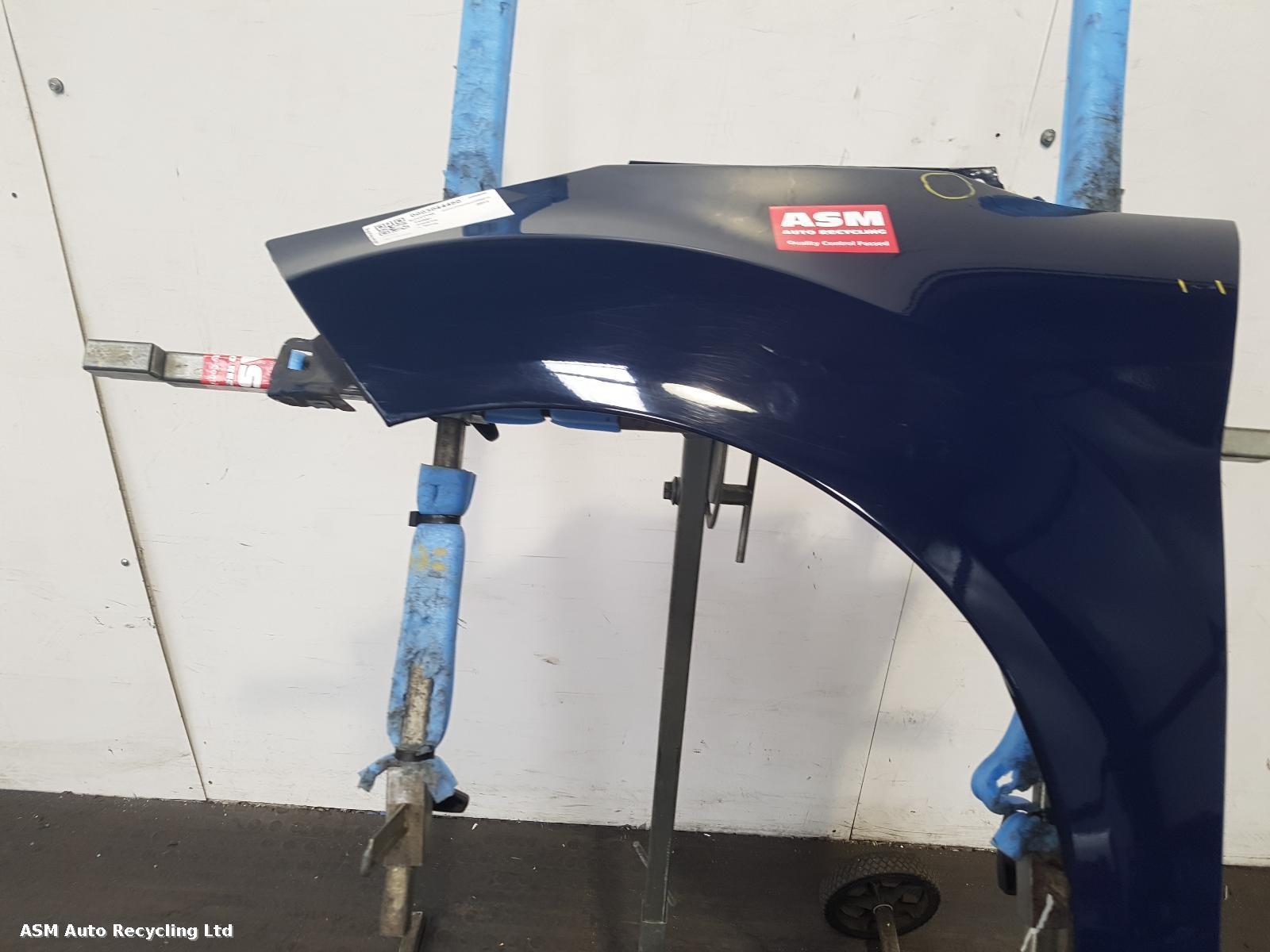 View Auto part L Wing Ford Fiesta 2013