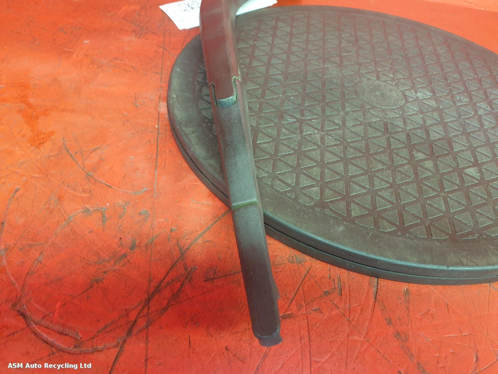 View Auto part Wiper Arm Suzuki Alto 2011