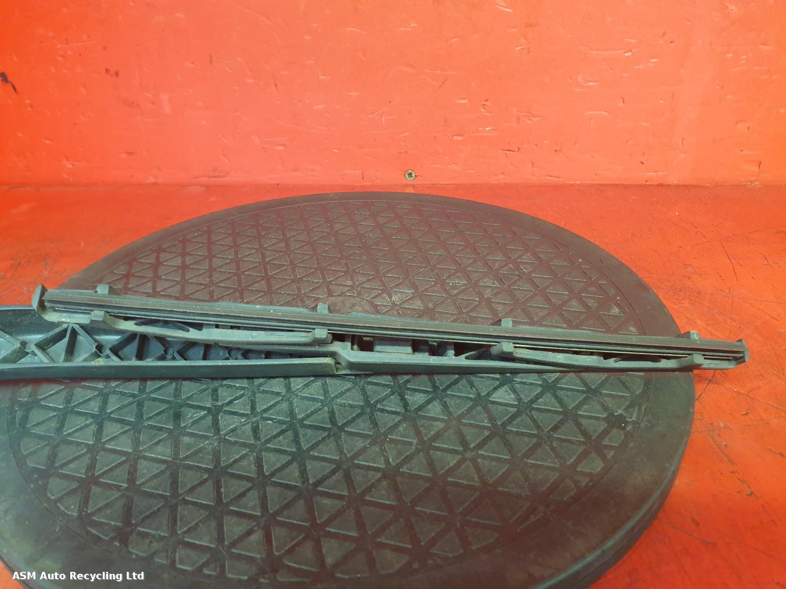 View Auto part Wiper Arm Suzuki Alto 2011