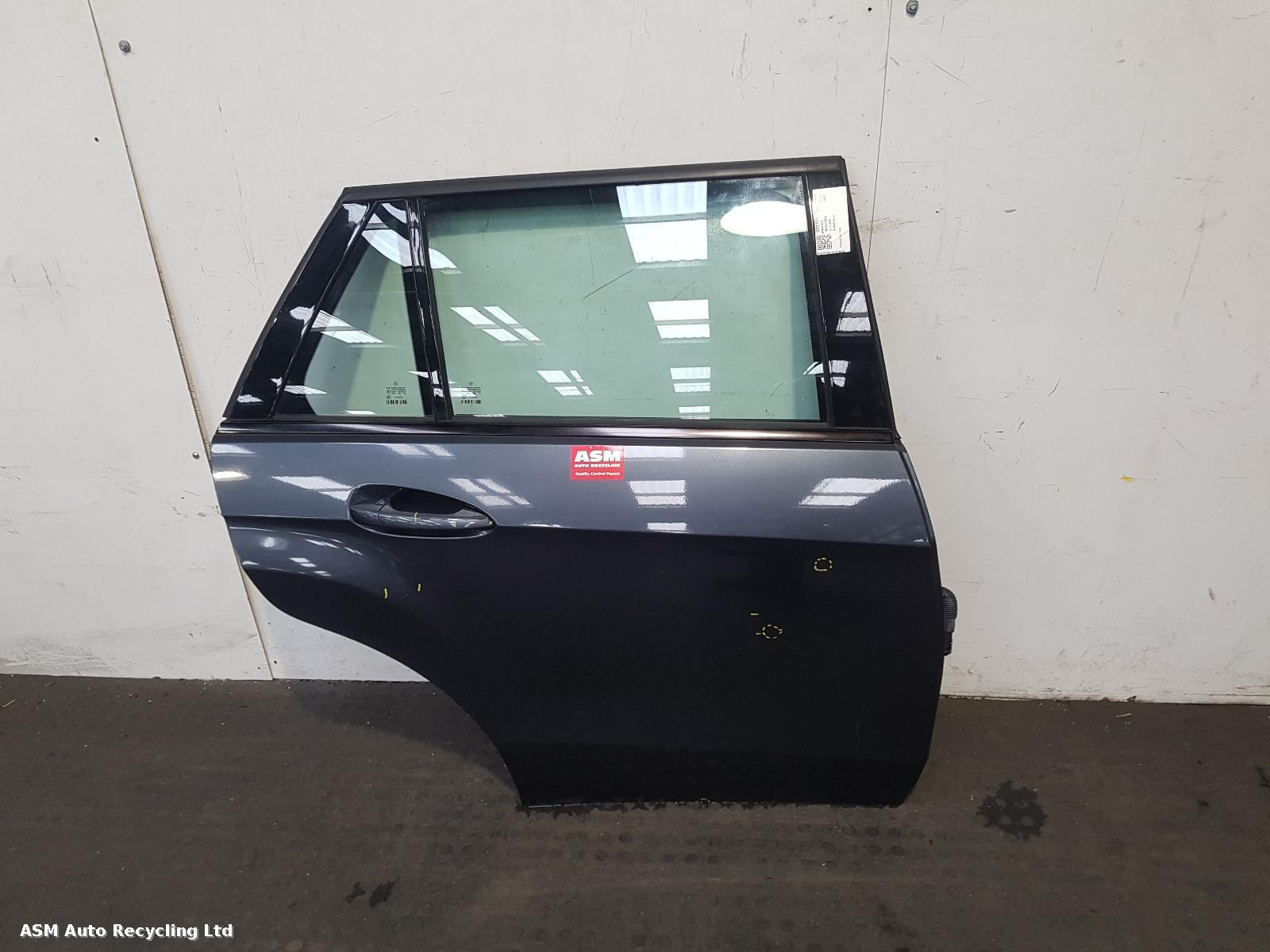 View Auto part R Rear Door Mercedes E Class 2010