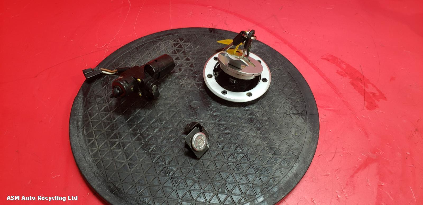 View Auto part Comp.Lock Set + Keys Ktm 125 Duke 2012