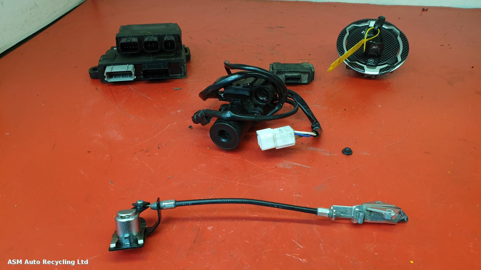 View Auto part Comp.Lock Set + Keys Kawasaki Zr 900 2021